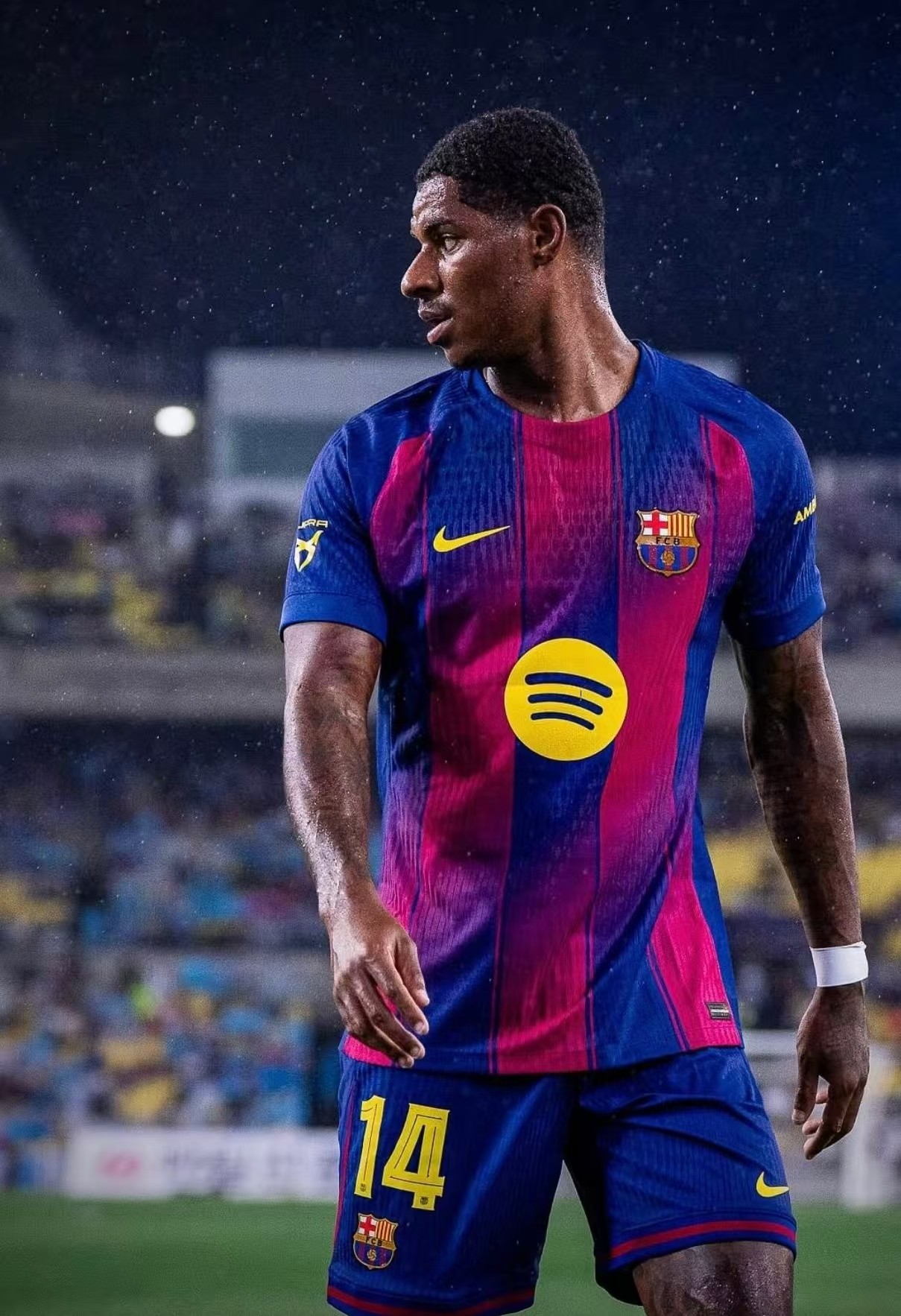 巴萨仍在努 巴萨仍在努