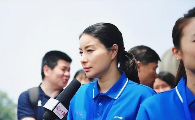 那根橡皮筋, 因为她更有