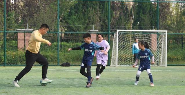 父子俩聊天 父子俩聊天